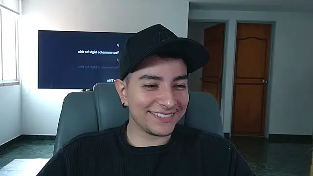 Snapshot of Jhoan_saenz chatting on November 8, 2025, 7:06 pm Jhoan saenz online show from November 8, 2025, 7:06 pm