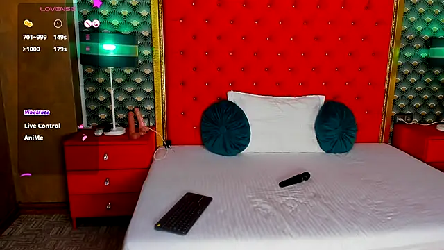 Snapshot of VallerieJones chatting on October 23, 2025, 8:35 am VallerieJones online show from October 23, 2025, 8:35 am