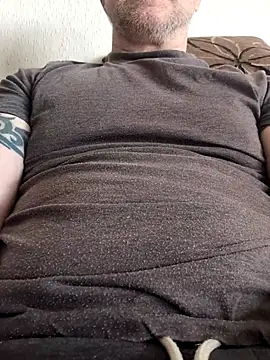 mustang69696 online show from April 4, 2026, 3:07 pm