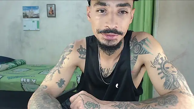 emiliano hottt online show from June 2, 2026, 1:11 pm