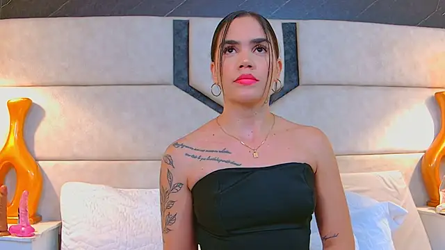 Snapshot of April_Cutee chatting on March 3, 2025, 7:39 pm April Cutee online show from March 3, 2025, 7:39 pm