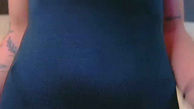 Snapshot of April_Cutee chatting on February 19, 2025, 3:05 pm April Cutee online show from February 19, 2025, 3:05 pm