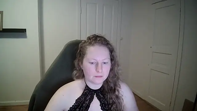 Girlnina-1995 online show from February 25, 2025, 12:49 pm