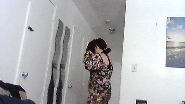 denisejane online show from September 18, 2025, 5:21 am