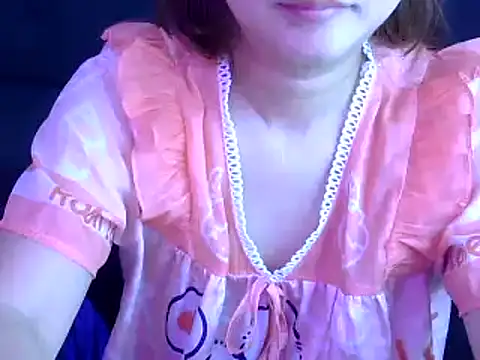 Snapshot of Bee_2k chatting on September 19, 2025, 4:38 am Bee 2k online show from September 19, 2025, 4:38 am