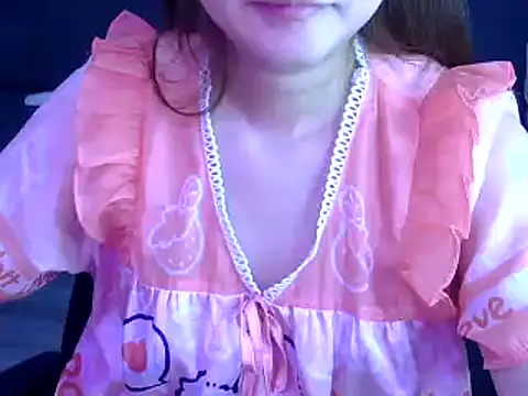 Snapshot of Bee_2k chatting on September 25, 2025, 4:40 am Bee 2k online show from September 25, 2025, 4:40 am