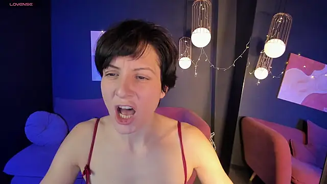 LorenDaze online show from January 11, 2025, 4:57 pm