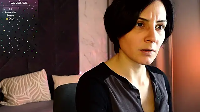 LorenDaze online show from March 17, 2026, 6:27 am