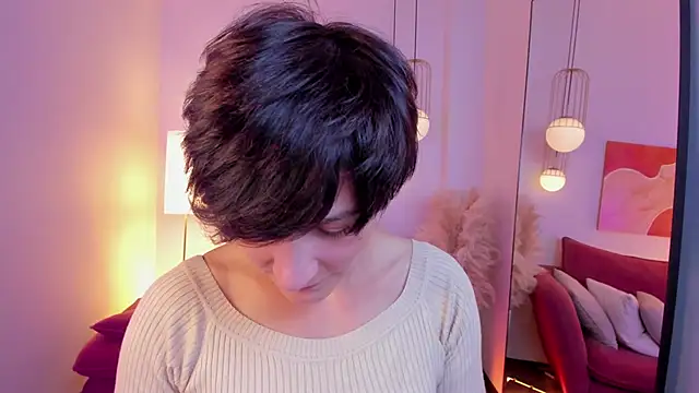 LorenDaze online show from October 7, 2025, 2:18 pm