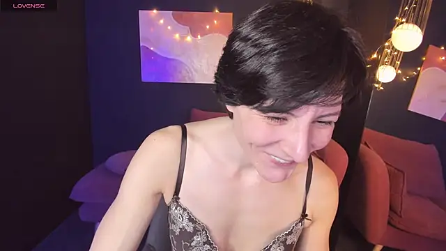 LorenDaze online show from January 22, 2025, 6:10 pm