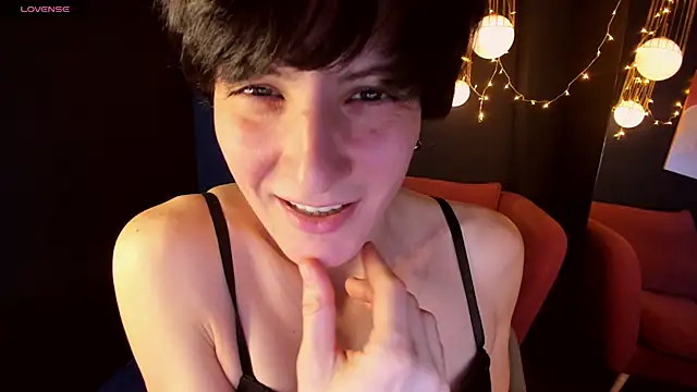 LorenDaze online show from January 15, 2025, 5:05 pm
