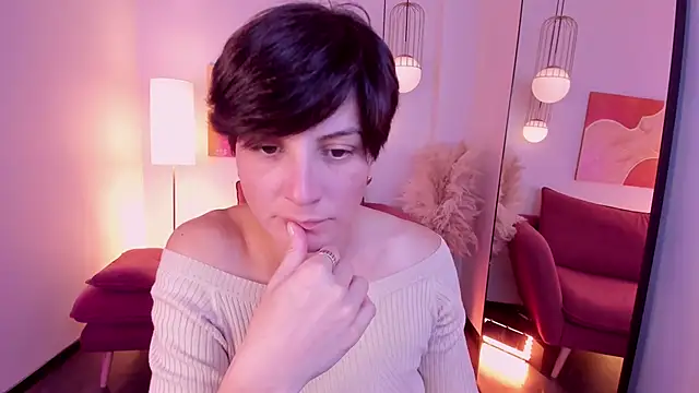 LorenDaze online show from October 8, 2025, 3:02 pm