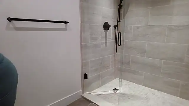 Snapshot of XXlolaXX chatting on November 5, 2025, 8:01 pm XXlolaXX online show from November 5, 2025, 8:01 pm