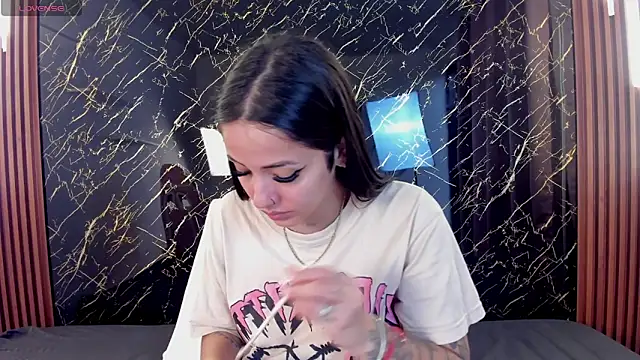 Tamara-evans online show from December 20, 2025, 6:22 pm