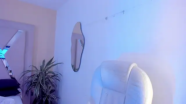 malejabenzz online show from October 16, 2025, 7:44 pm