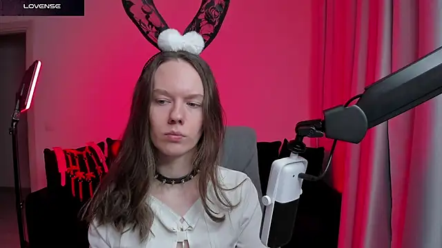 DivineBite online show from February 6, 2026, 4:25 pm