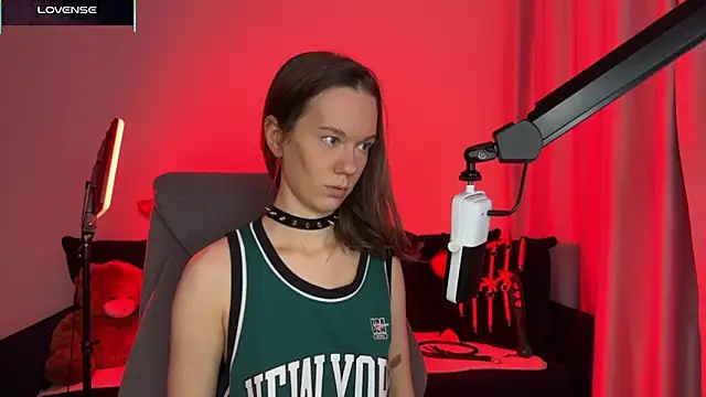 DivineBite online show from November 10, 2025, 4:12 pm