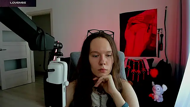 DivineBite online show from July 8, 2026, 12:39 pm