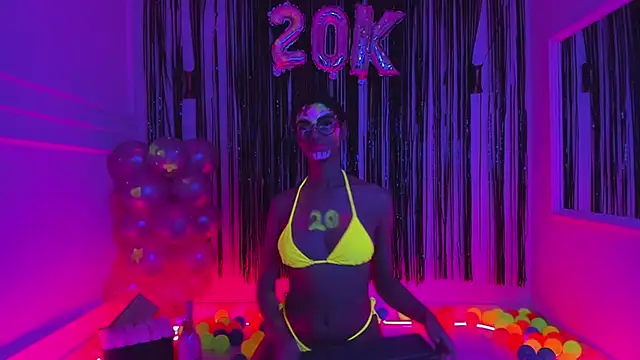 liagirl cute online show from January 24, 2025, 5:31 am
