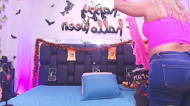 Snapshot of _carolina_fox chatting on October 23, 2025, 3:05 am  carolina fox online show from October 23, 2025, 3:05 am