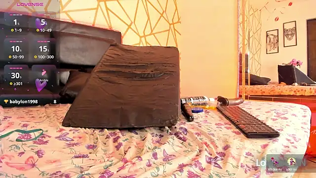EmilyyRosee  online show from February 20, 2025, 9:53 pm