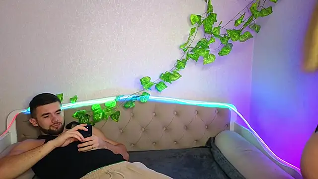 ParadisePleasure  online show from January 20, 2025, 2:43 am