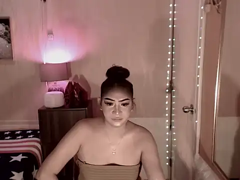 Snapshot of Biancafoxie chatting on October 25, 2025, 4:00 am Biancafoxie online show from October 25, 2025, 4:00 am