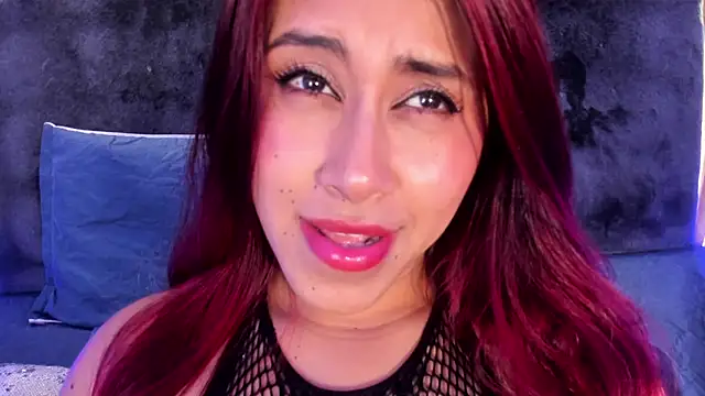 Snapshot of Karlagonzales_ chatting on February 12, 2025, 10:26 pm Karlagonzales online show from February 12, 2025, 10:26 pm