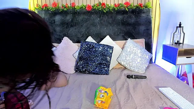 Snapshot of Karlagonzales_ chatting on February 25, 2025, 6:44 pm Karlagonzales online show from February 25, 2025, 6:44 pm