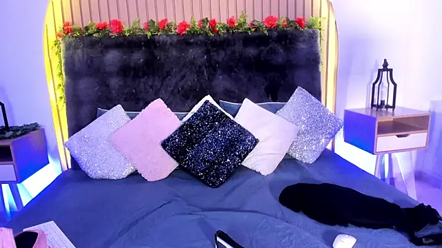 Snapshot of Karlagonzales_ chatting on February 12, 2025, 12:48 am Karlagonzales online show from February 12, 2025, 12:48 am