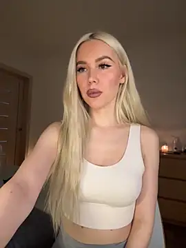 xDinnax online show from November 23, 2025, 4:22 am