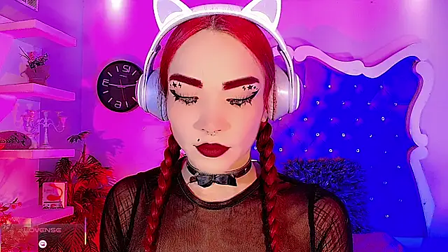 LeyXandrabraz online show from April 9, 2026, 8:26 pm