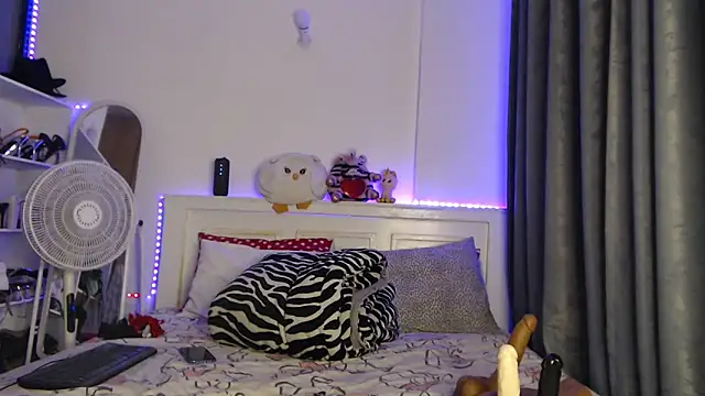 peeky pinky online show from May 16, 2026, 1:48 am