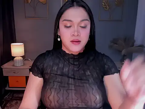 Snapshot of MaxeneCullens chatting on September 30, 2025, 2:50 am MaxeneCullens online show from September 30, 2025, 2:50 am