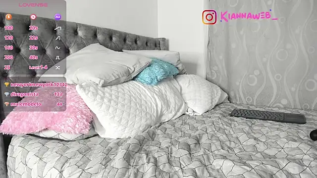 Snapshot of Kianna__ chatting on January 27, 2025, 5:14 am Kianna online show from January 27, 2025, 5:14 am