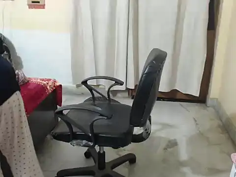 HOT CHILLY online show from February 17, 2026, 6:27 pm