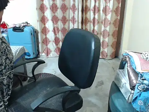 HOT CHILLY online show from March 22, 2026, 6:42 pm