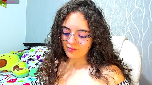 Snapshot of AshleyKim_ chatting on October 7, 2025, 12:00 am AshleyKim online show from October 7, 2025, 12:00 am