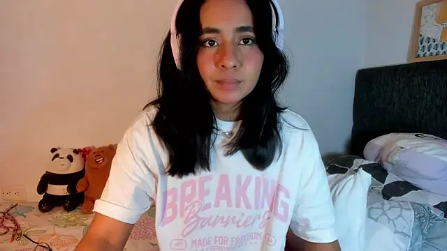 valeryvegas 2 online show from April 19, 2026, 2:12 am