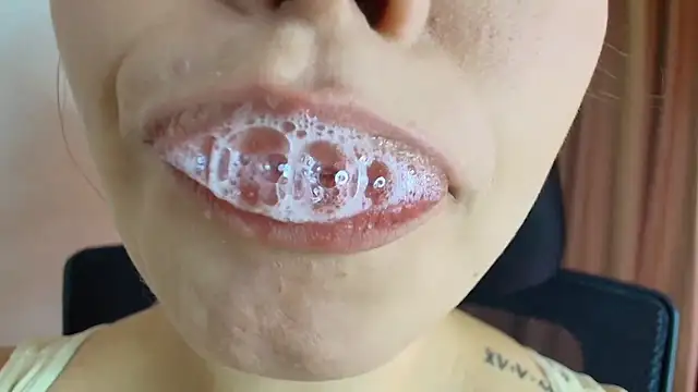 lisbet21x online show from March 7, 2026, 3:50 pm