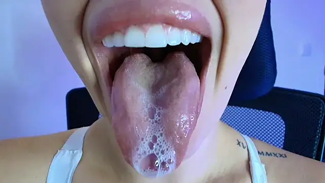 lisbet21x online show from February 4, 2026, 8:15 pm