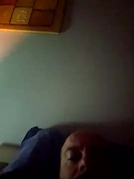 Dolceporco19 online show from October 18, 2025, 11:40 pm