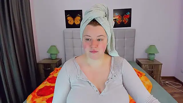 PolinaSalvatore online show from January 17, 2025, 8:24 am