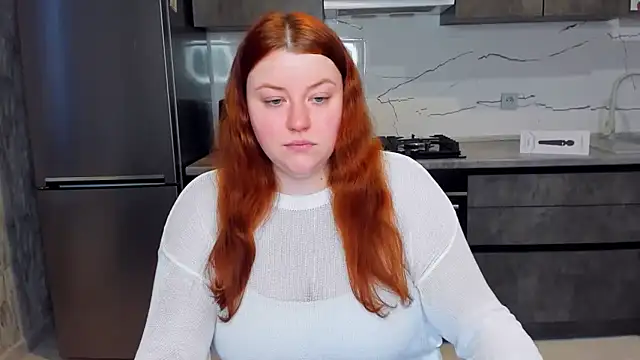 PolinaSalvatore online show from February 3, 2025, 2:02 pm