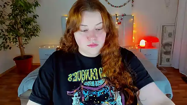 PolinaSalvatore online show from January 11, 2026, 4:14 pm