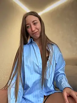 EvaCatt online show from September 24, 2025, 3:02 am