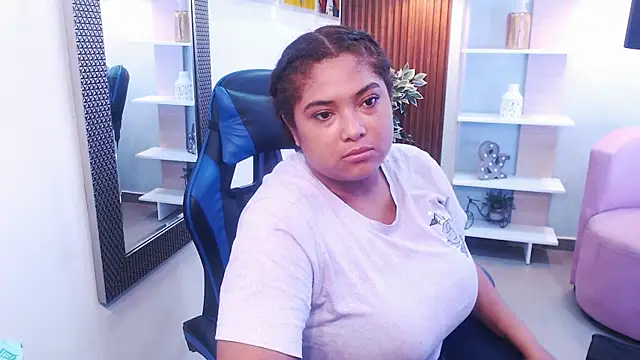 Snapshot of Kenya--Buhle chatting on September 18, 2025, 11:24 am Kenya--Buhle online show from September 18, 2025, 11:24 am