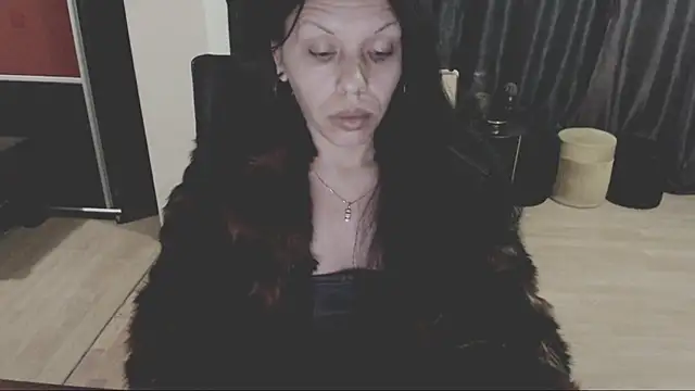 Snapshot of GoldenSasha chatting on October 20, 2025, 10:49 am GoldenSasha online show from October 20, 2025, 10:49 am