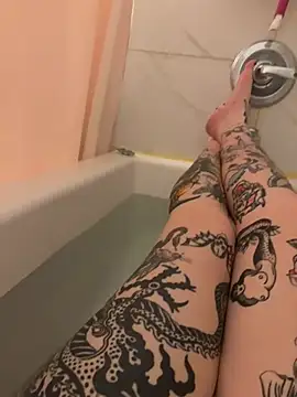 SweetMaisie online show from January 14, 2026, 10:24 pm