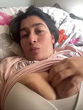 andreaisis2 online show from June 17, 2026, 6:51 pm